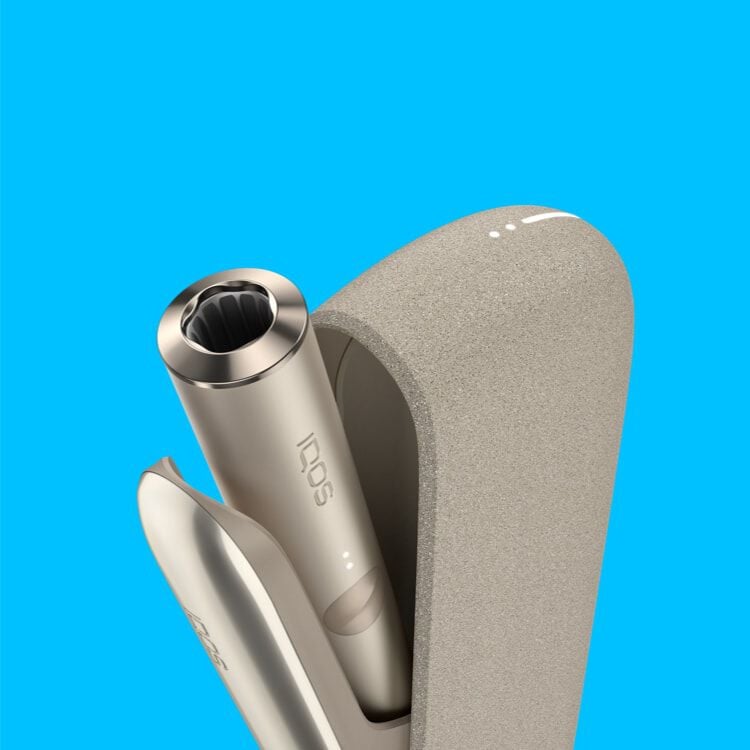 IQOS 3 DUO holder inside the charger
